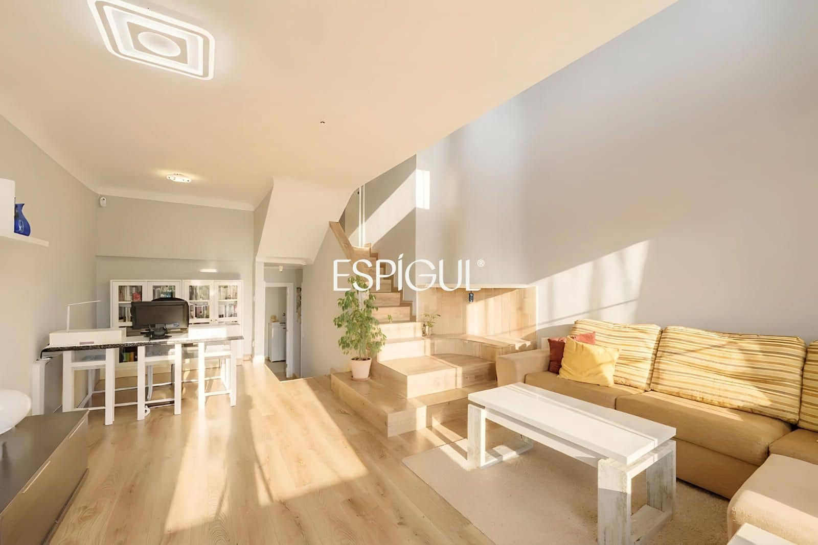 3 bedroom Penthouse for sale in Sant Andreu de Llavaneres with pool garage - € 650,000 (Ref: 10016037)