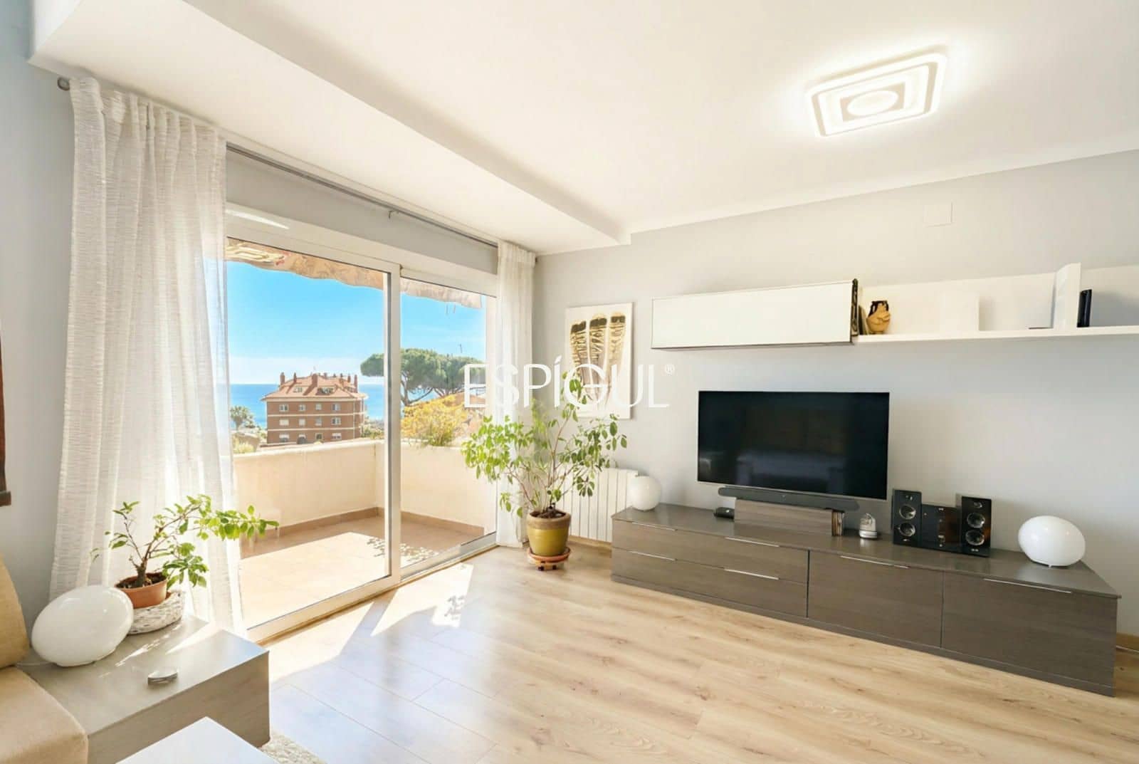 3 bedroom Penthouse for sale in Sant Andreu de Llavaneres with pool garage - € 650,000 (Ref: 10016037)