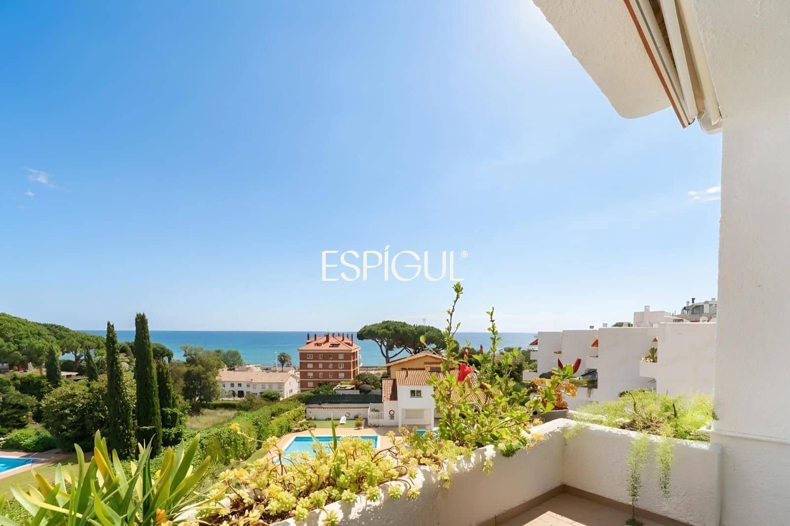 3 bedroom Penthouse for sale in Sant Andreu de Llavaneres with pool garage - € 650,000 (Ref: 10016037)
