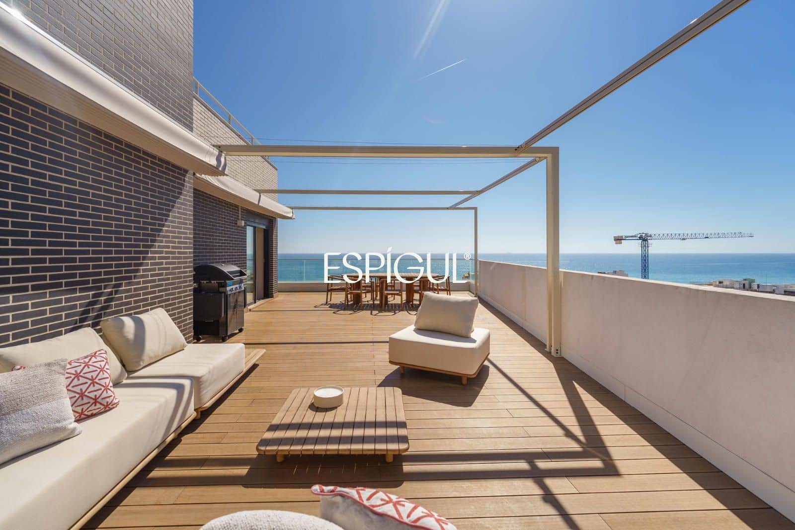 3 bedroom Penthouse for sale in Montgat with pool garage - € 980,000 (Ref: 10016040)