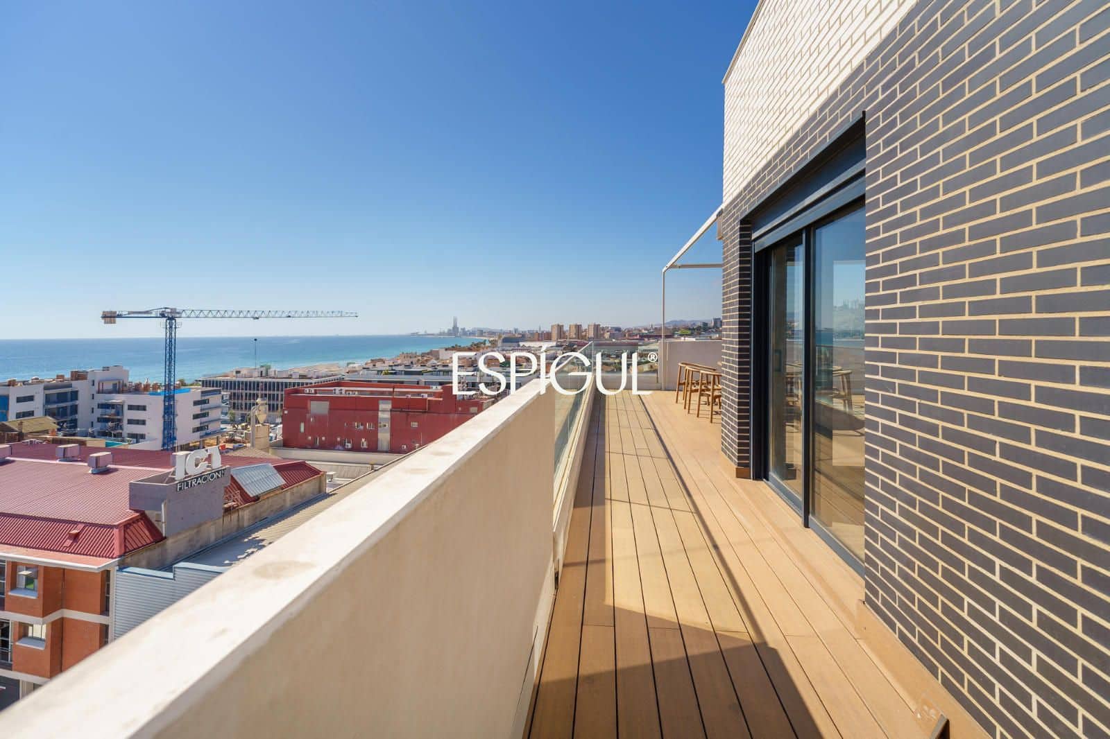 3 bedroom Penthouse for sale in Montgat with pool garage - € 980,000 (Ref: 10016040)