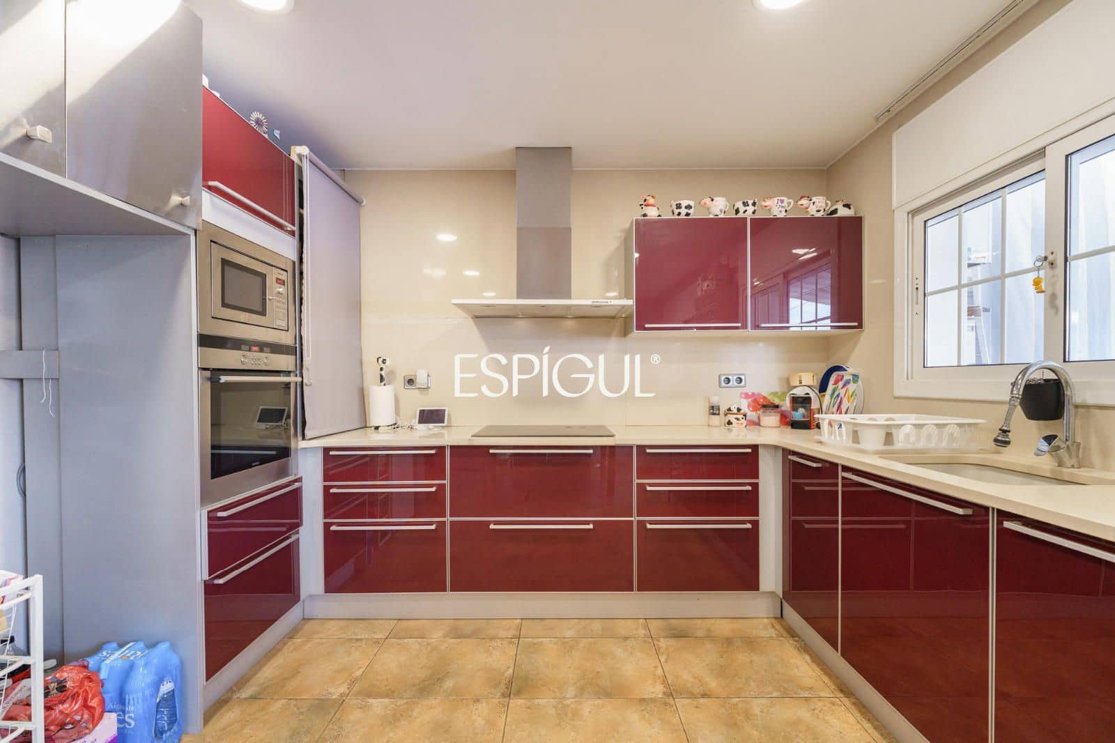 4 bedroom Townhouse for sale in Premia de Mar with pool garage - € 620,000 (Ref: 10016041)