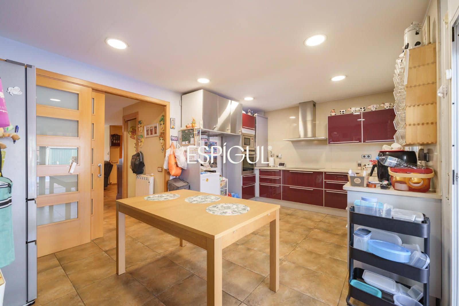 4 bedroom Townhouse for sale in Premia de Mar with pool garage - € 620,000 (Ref: 10016041)