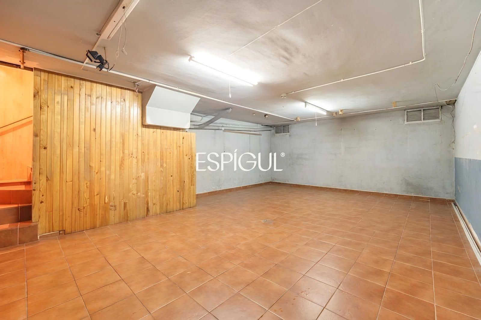 4 bedroom Townhouse for sale in Premia de Mar with pool garage - € 620,000 (Ref: 10016041)