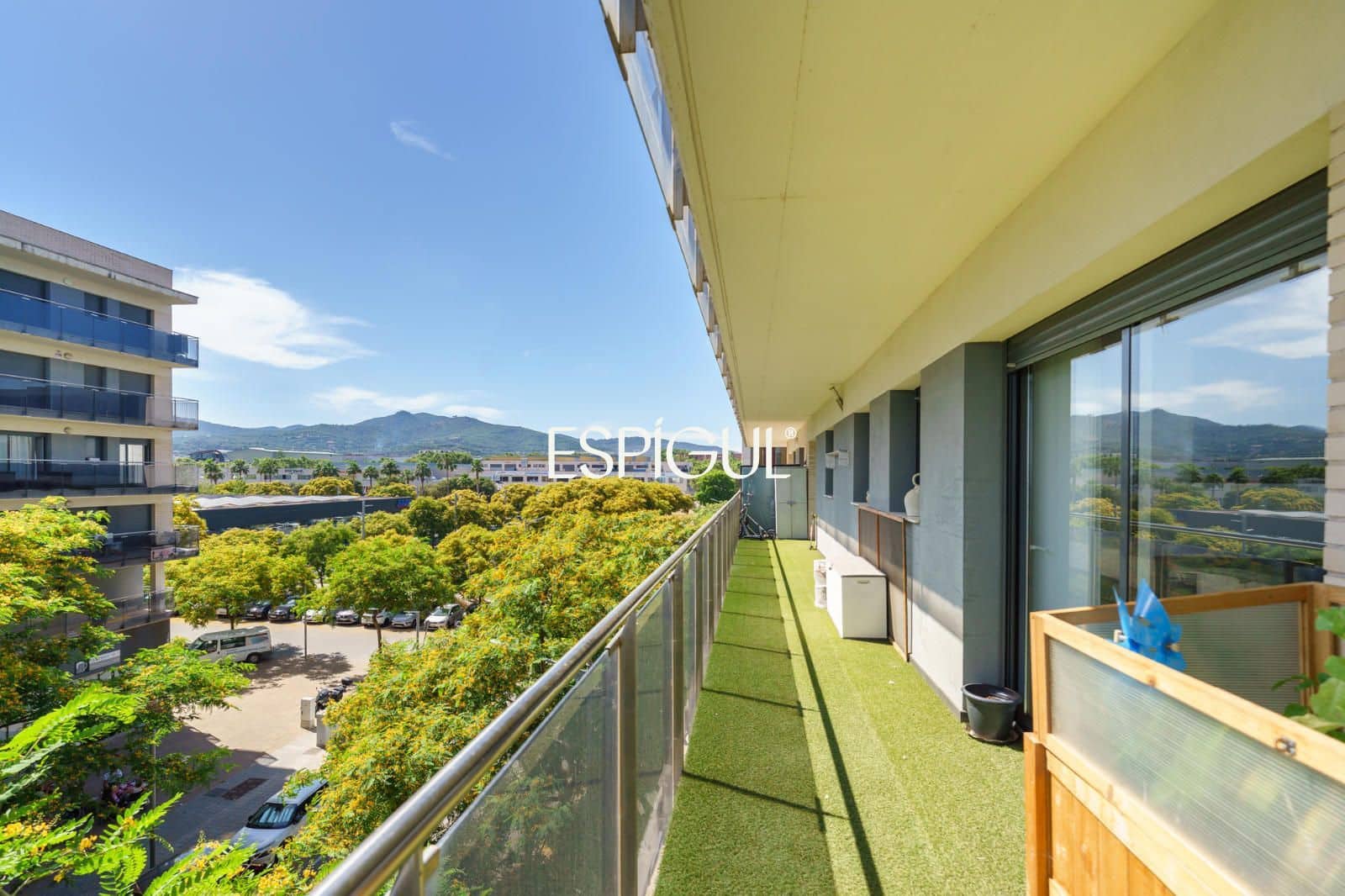Piso de 3 habitaciones en Mataró en venta con piscina garaje - 569.000 € (Ref: 10016043)
