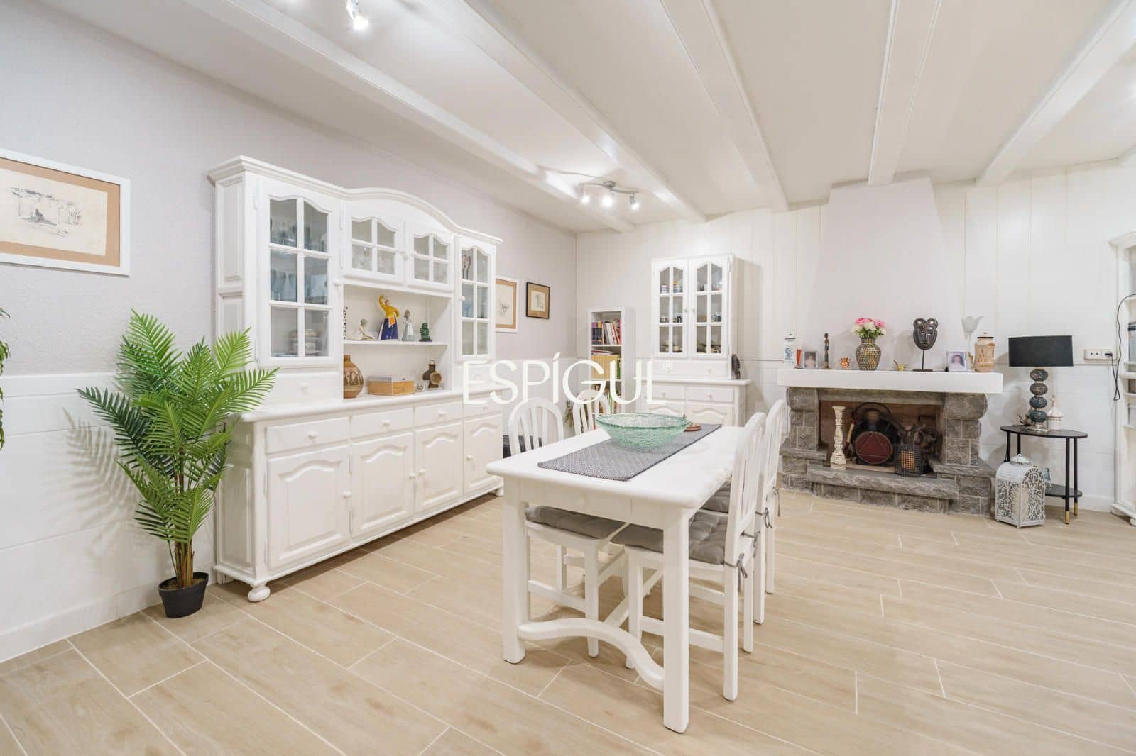 4 bedroom Villa for sale in Teia with pool garage - € 1,590,000 (Ref: 10016044)