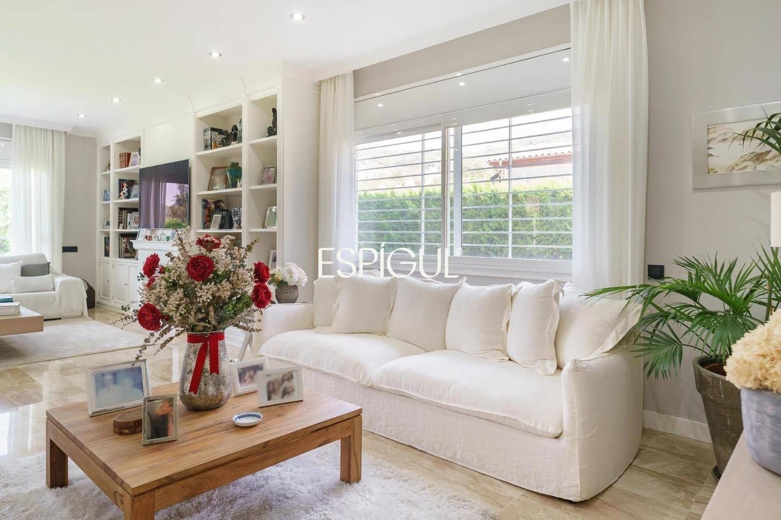 4 bedroom Villa for sale in Teia with pool garage - € 1,590,000 (Ref: 10016044)