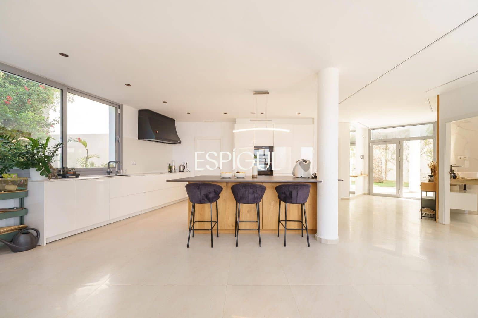 5 bedroom Villa for sale in Vilassar de Dalt with pool garage - € 1,300,000 (Ref: 10016047)