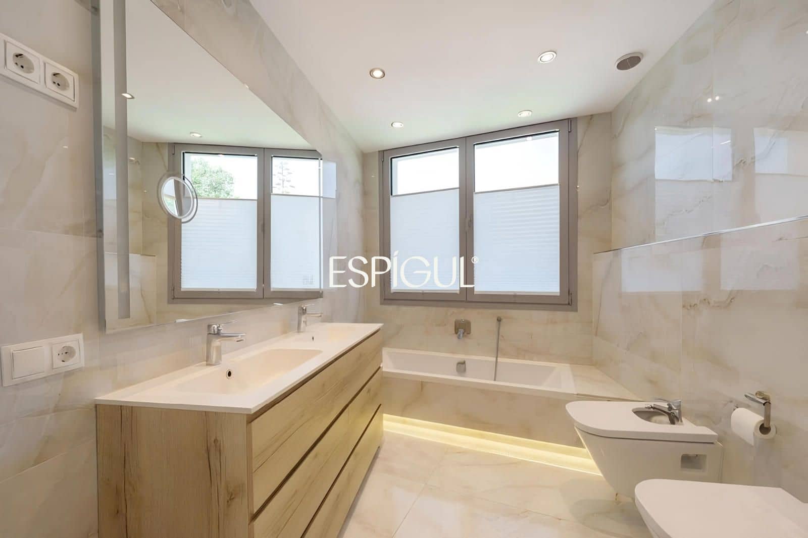 5 bedroom Villa for sale in Vilassar de Dalt with pool garage - € 1,300,000 (Ref: 10016047)