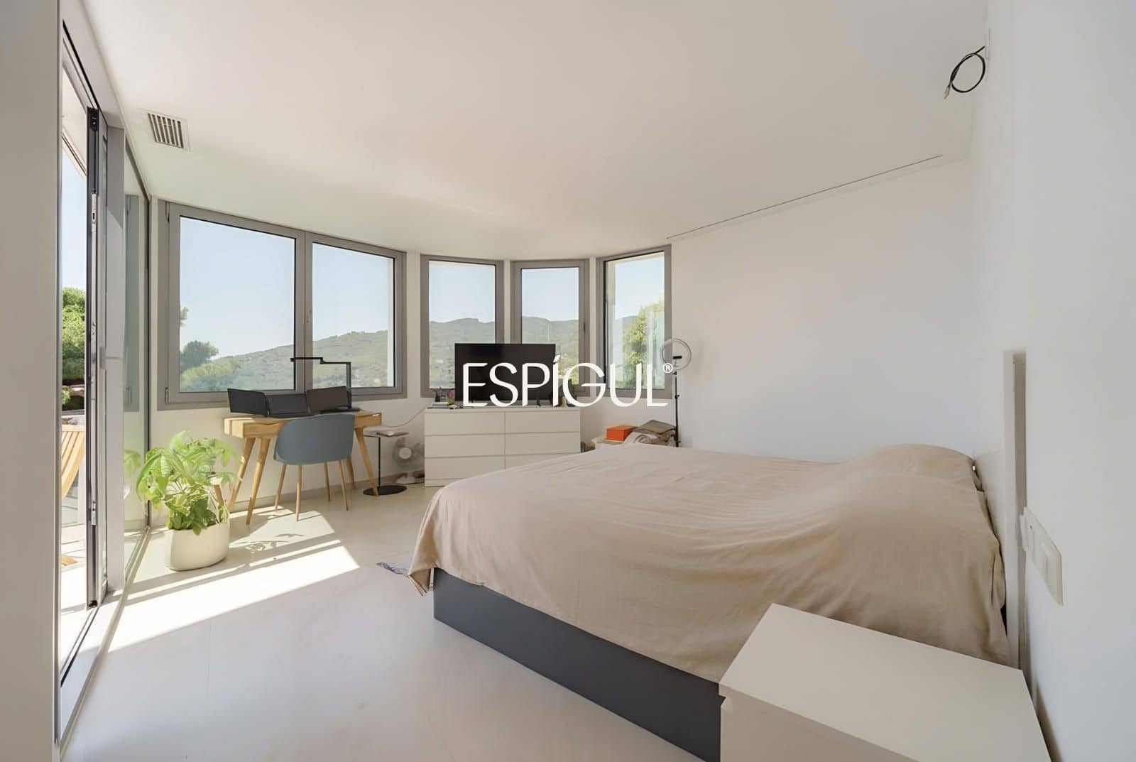 5 bedroom Villa for sale in Vilassar de Dalt with pool garage - € 1,300,000 (Ref: 10016047)