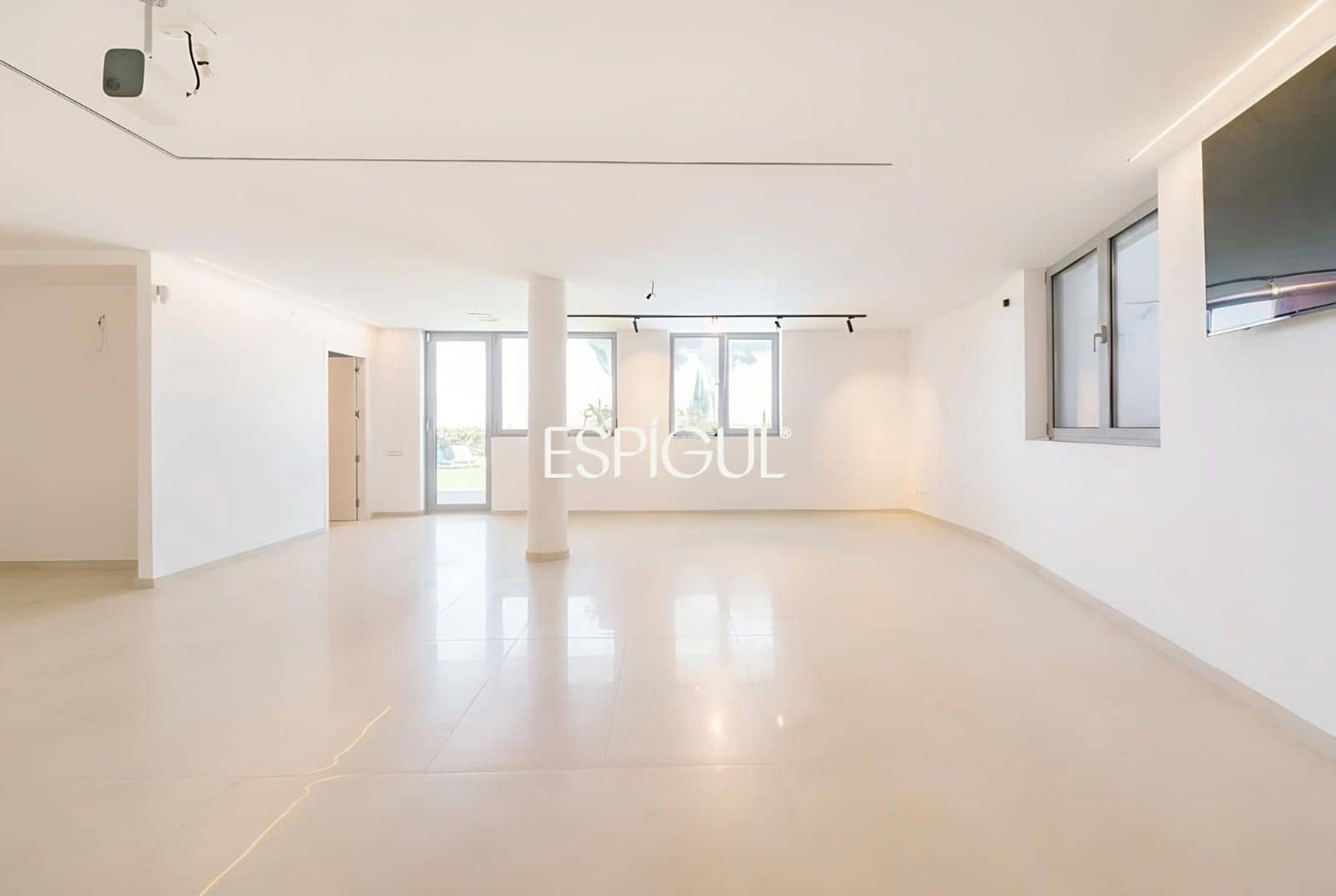 5 bedroom Villa for sale in Vilassar de Dalt with pool garage - € 1,300,000 (Ref: 10016047)