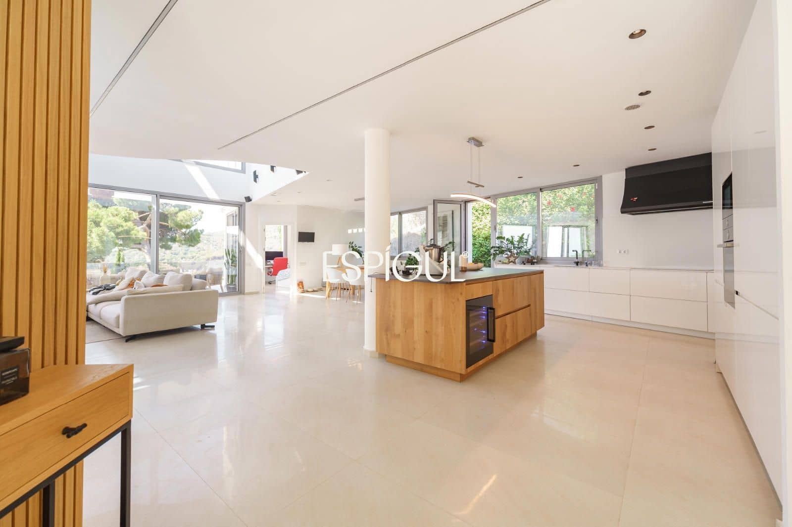 5 bedroom Villa for sale in Vilassar de Dalt with pool garage - € 1,300,000 (Ref: 10016047)