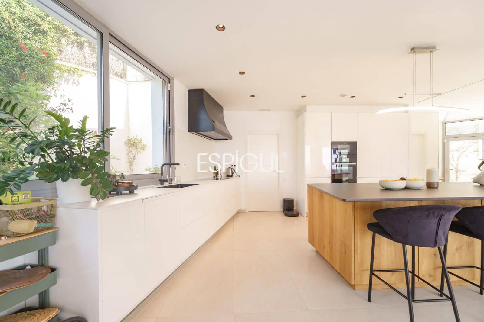5 bedroom Villa for sale in Vilassar de Dalt with pool garage - € 1,300,000 (Ref: 10016047)