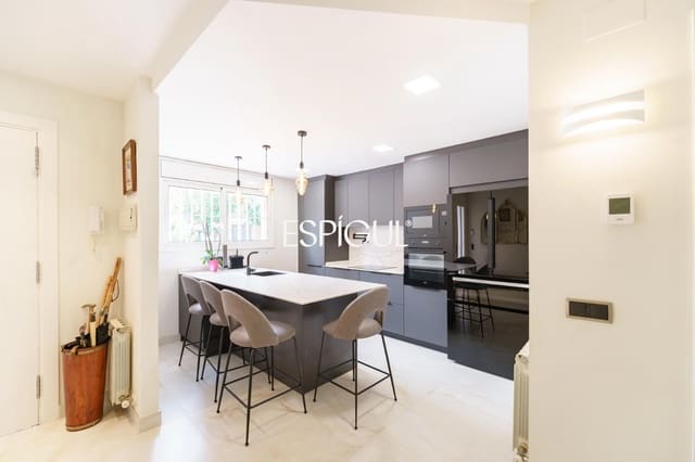 Casa de 4 habitaciones en Vilassar de Mar en venta con garaje - 778.000 € (Ref: 10016048)