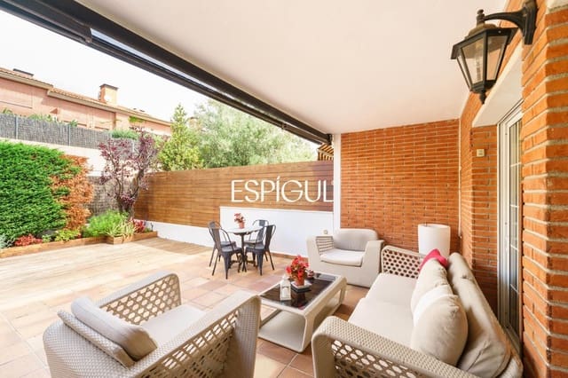 Casa de 4 habitaciones en Vilassar de Mar en venta con garaje - 778.000 € (Ref: 10016048)