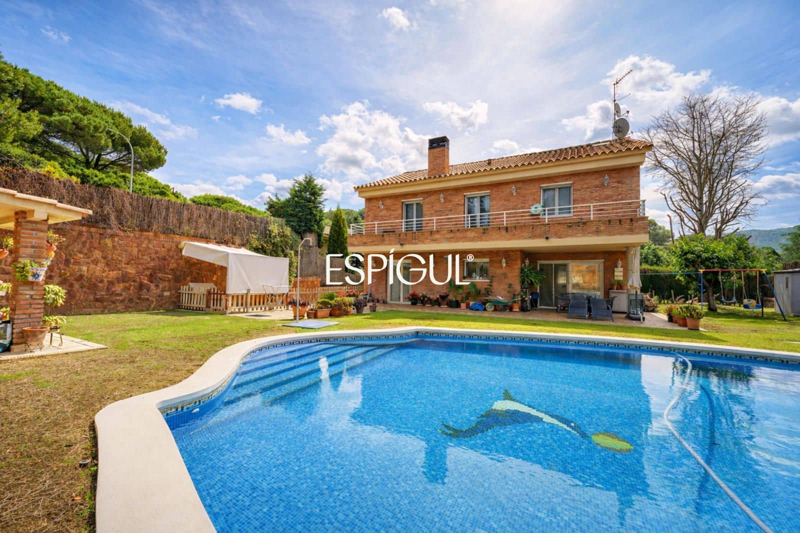 Chalet de 6 habitaciones en Vallromanes en venta con piscina garaje - 875.000 € (Ref: 10016049)