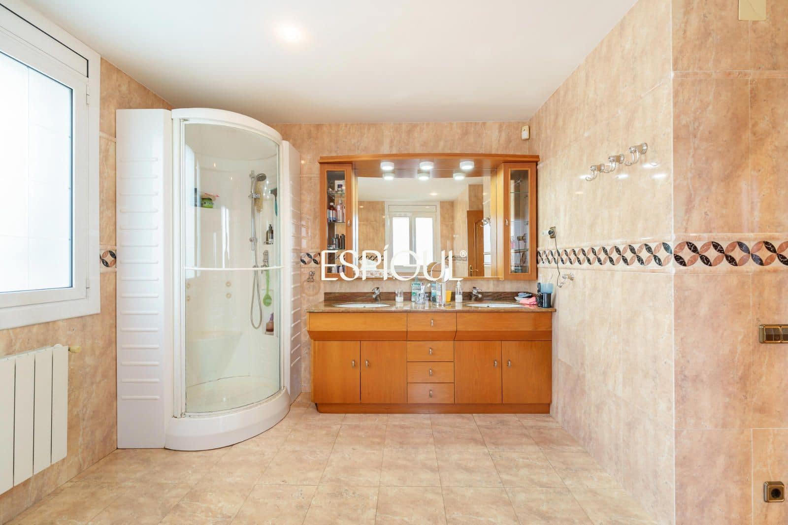 Chalet de 6 habitaciones en Vallromanes en venta con piscina garaje - 875.000 € (Ref: 10016049)