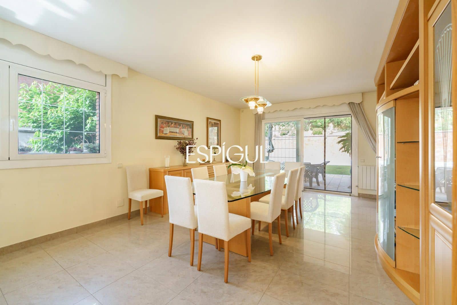 Chalet de 6 habitaciones en Vallromanes en venta con piscina garaje - 875.000 € (Ref: 10016049)