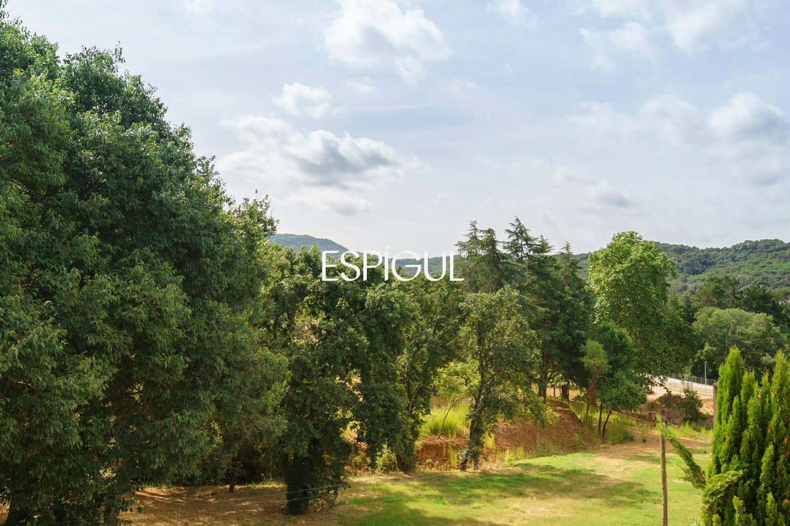 Chalet de 6 habitaciones en Vallromanes en venta con piscina garaje - 875.000 € (Ref: 10016049)