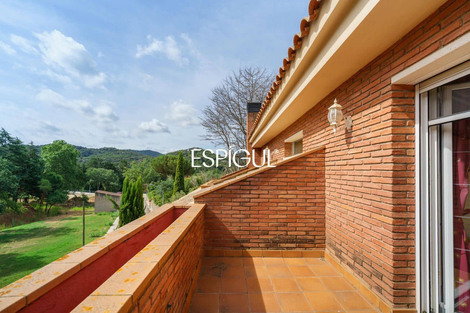 Chalet de 6 habitaciones en Vallromanes en venta con piscina garaje - 875.000 € (Ref: 10016049)