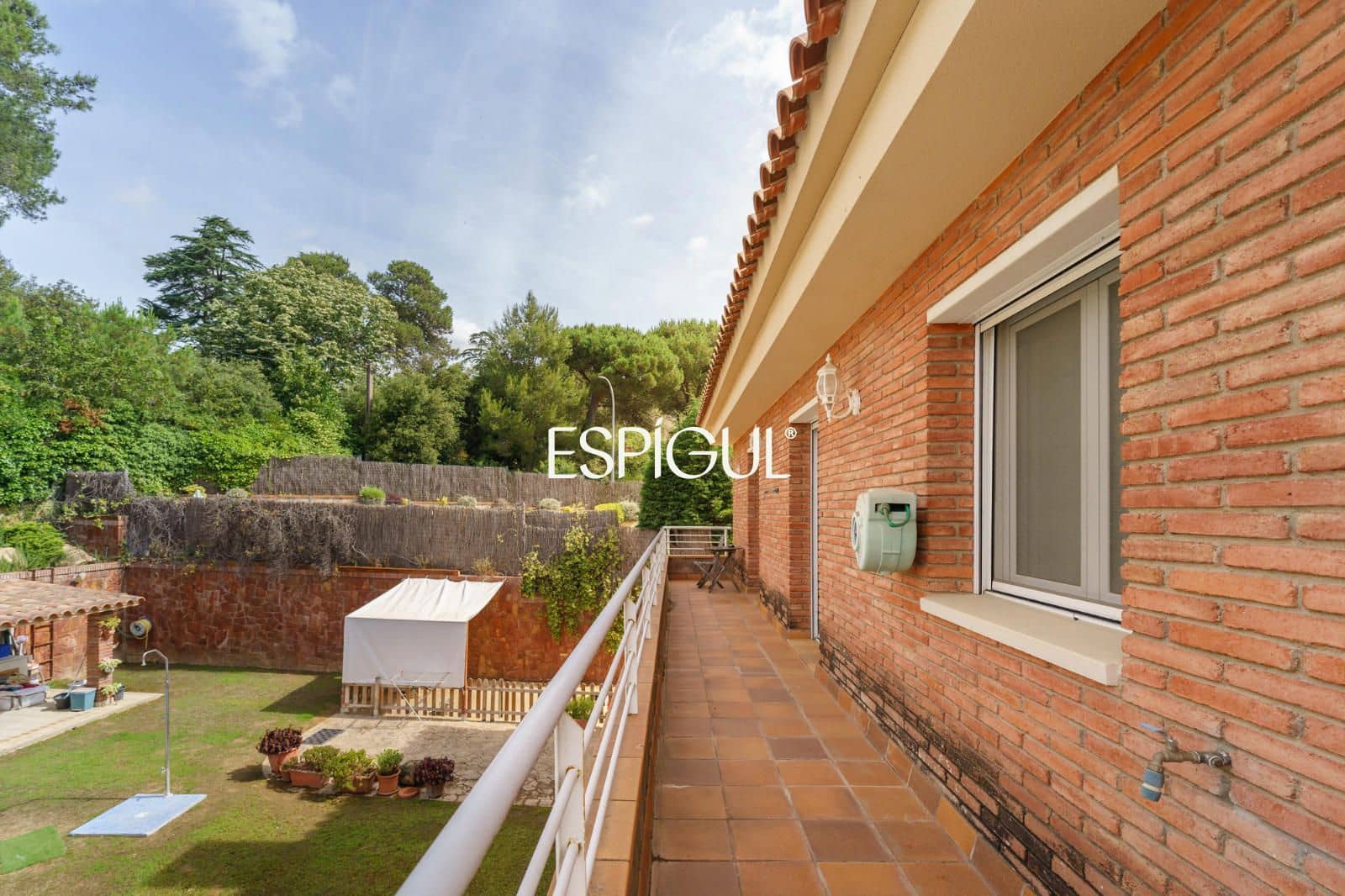 Chalet de 6 habitaciones en Vallromanes en venta con piscina garaje - 875.000 € (Ref: 10016049)
