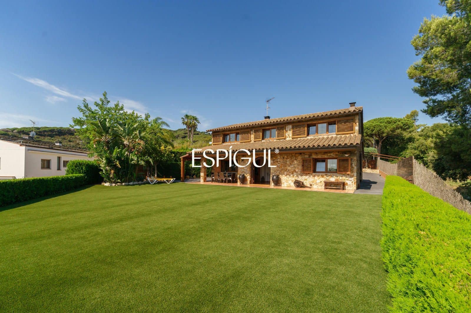3 bedroom Villa for sale in Argentona with garage - € 870,000 (Ref: 10016050)