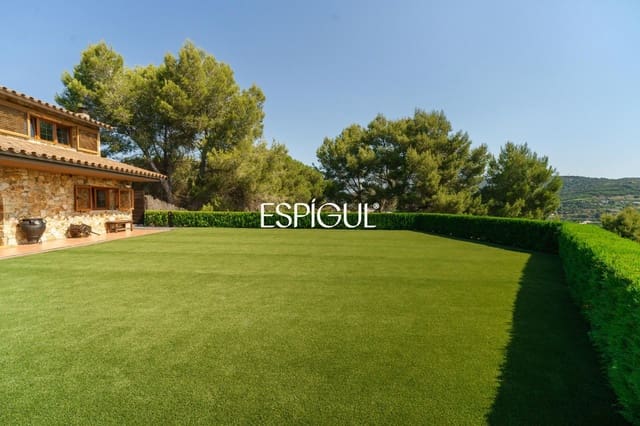 3 bedroom Villa for sale in Argentona with garage - € 870,000 (Ref: 10016050)