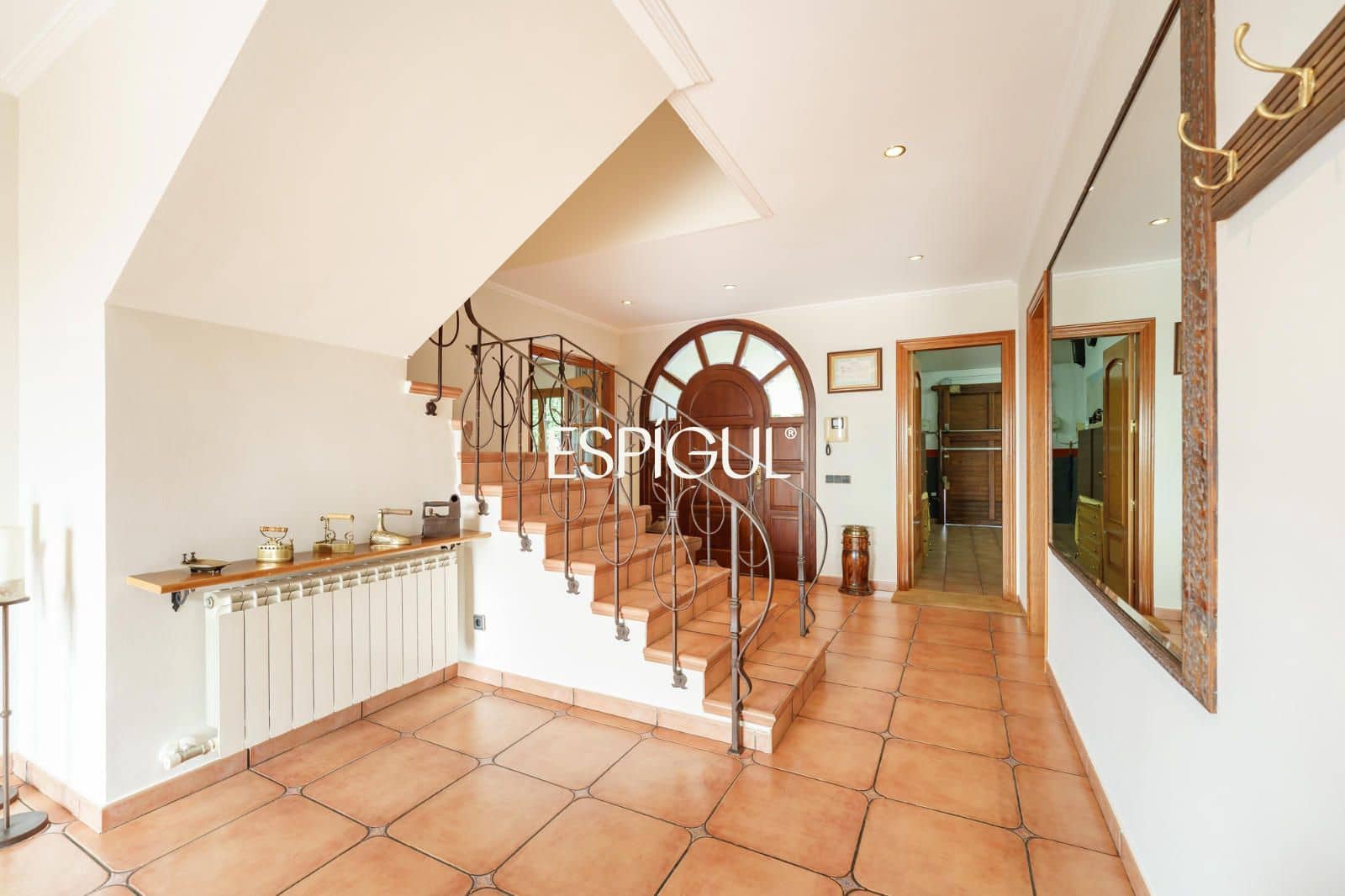 3 bedroom Villa for sale in Argentona with garage - € 870,000 (Ref: 10016050)