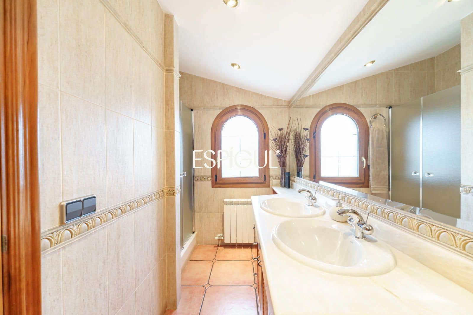3 bedroom Villa for sale in Argentona with garage - € 870,000 (Ref: 10016050)