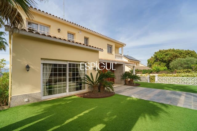 5 quarto Moradia para venda em Mataró com piscina garagem - 825 000 € (Ref: 10016051)