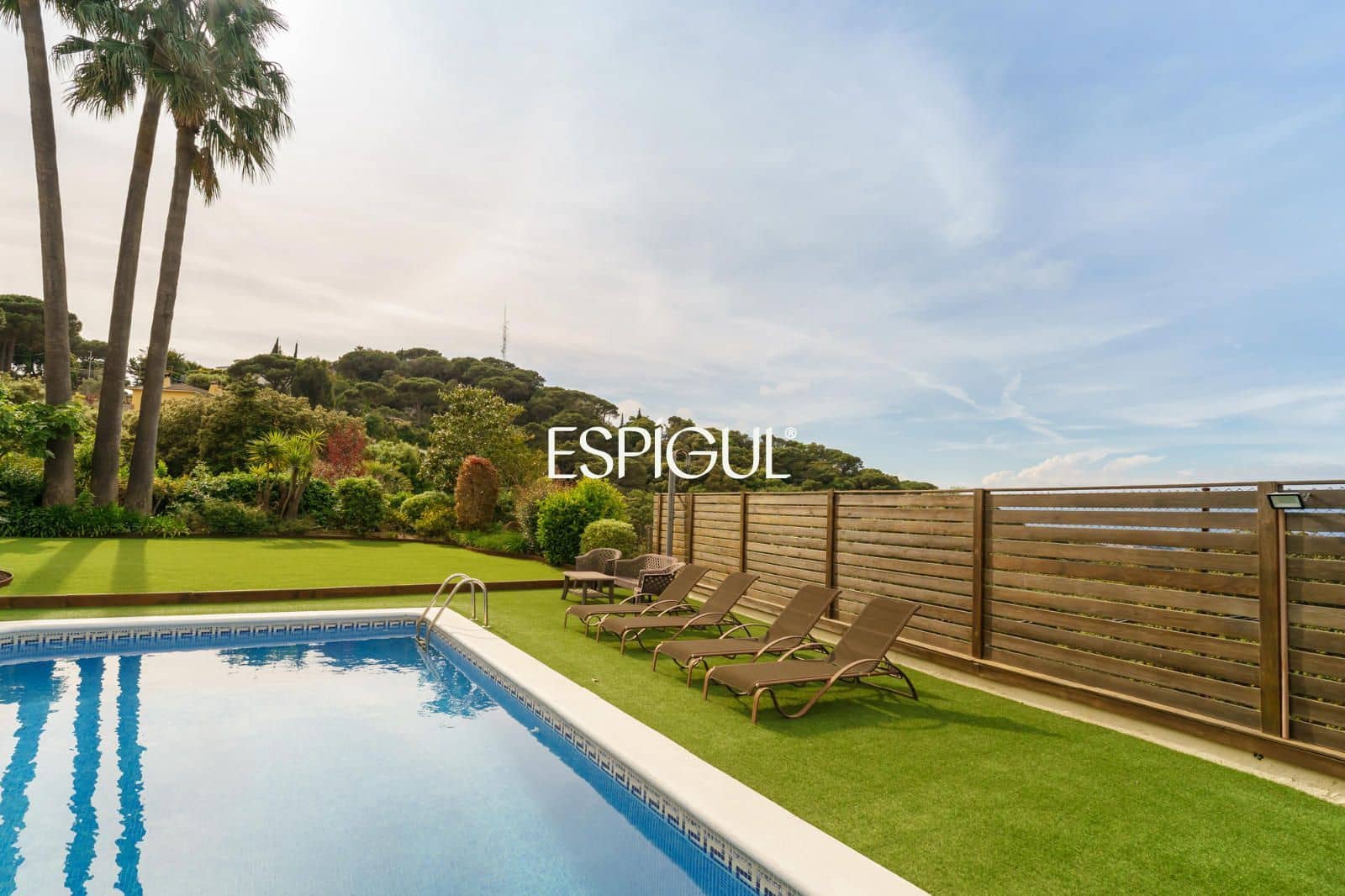 5 quarto Moradia para venda em Mataro com piscina garagem - 825 000 € (Ref: 10016051)