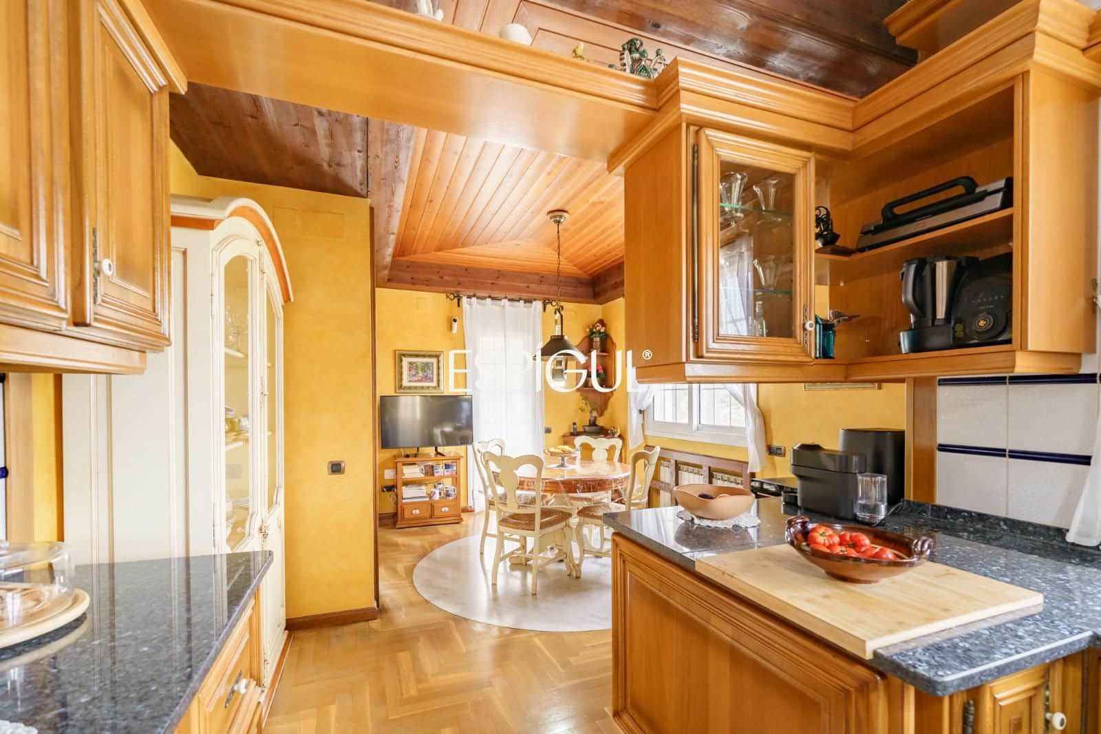 5 quarto Moradia para venda em Mataro com piscina garagem - 825 000 € (Ref: 10016051)
