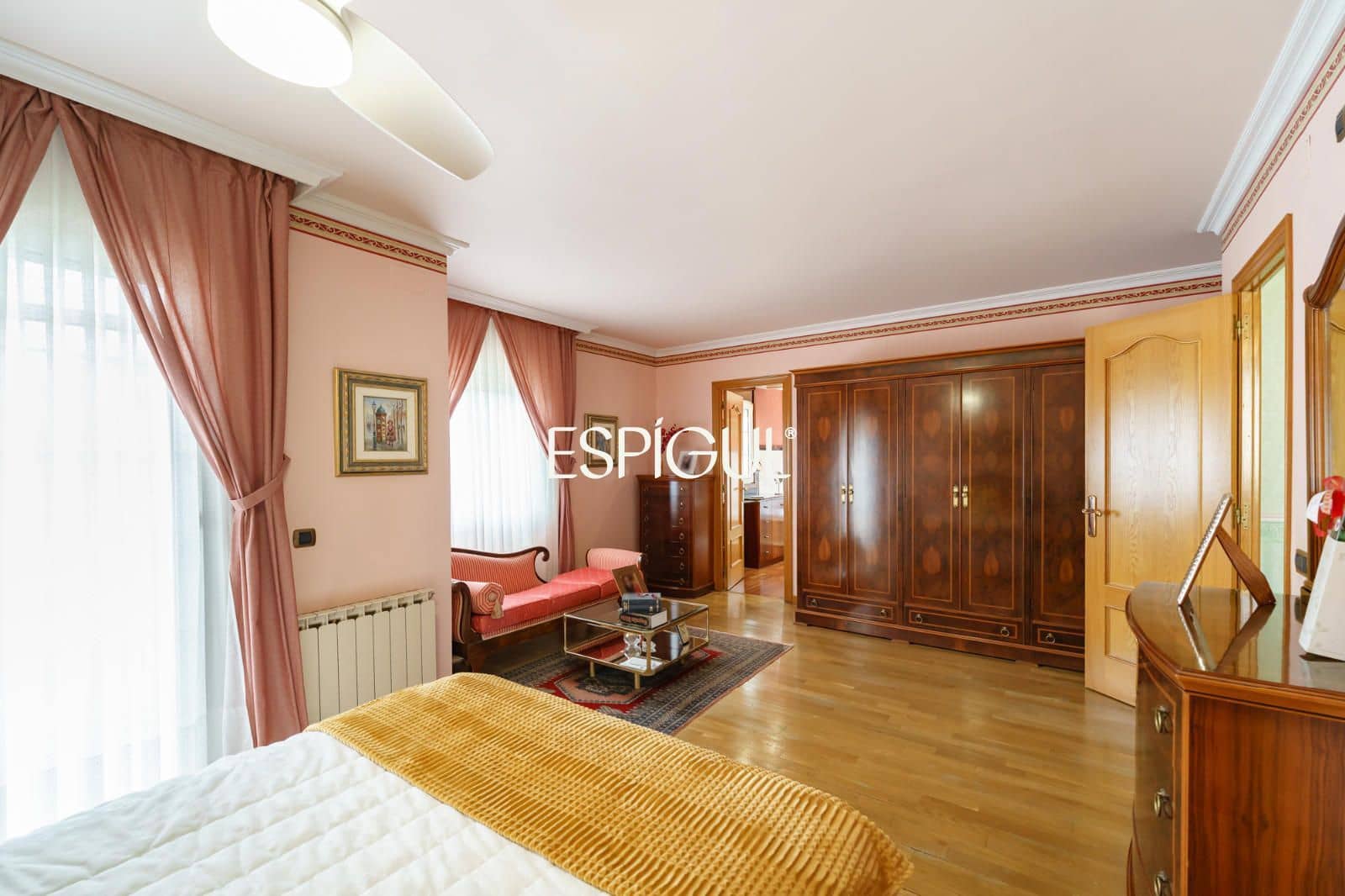 5 quarto Moradia para venda em Mataro com piscina garagem - 825 000 € (Ref: 10016051)