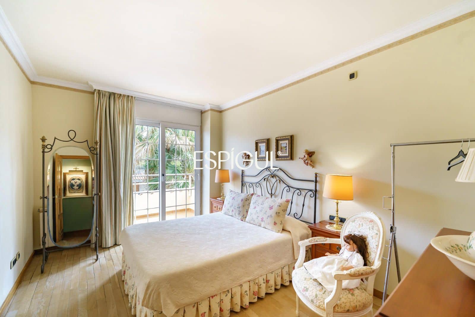 5 quarto Moradia para venda em Mataro com piscina garagem - 825 000 € (Ref: 10016051)