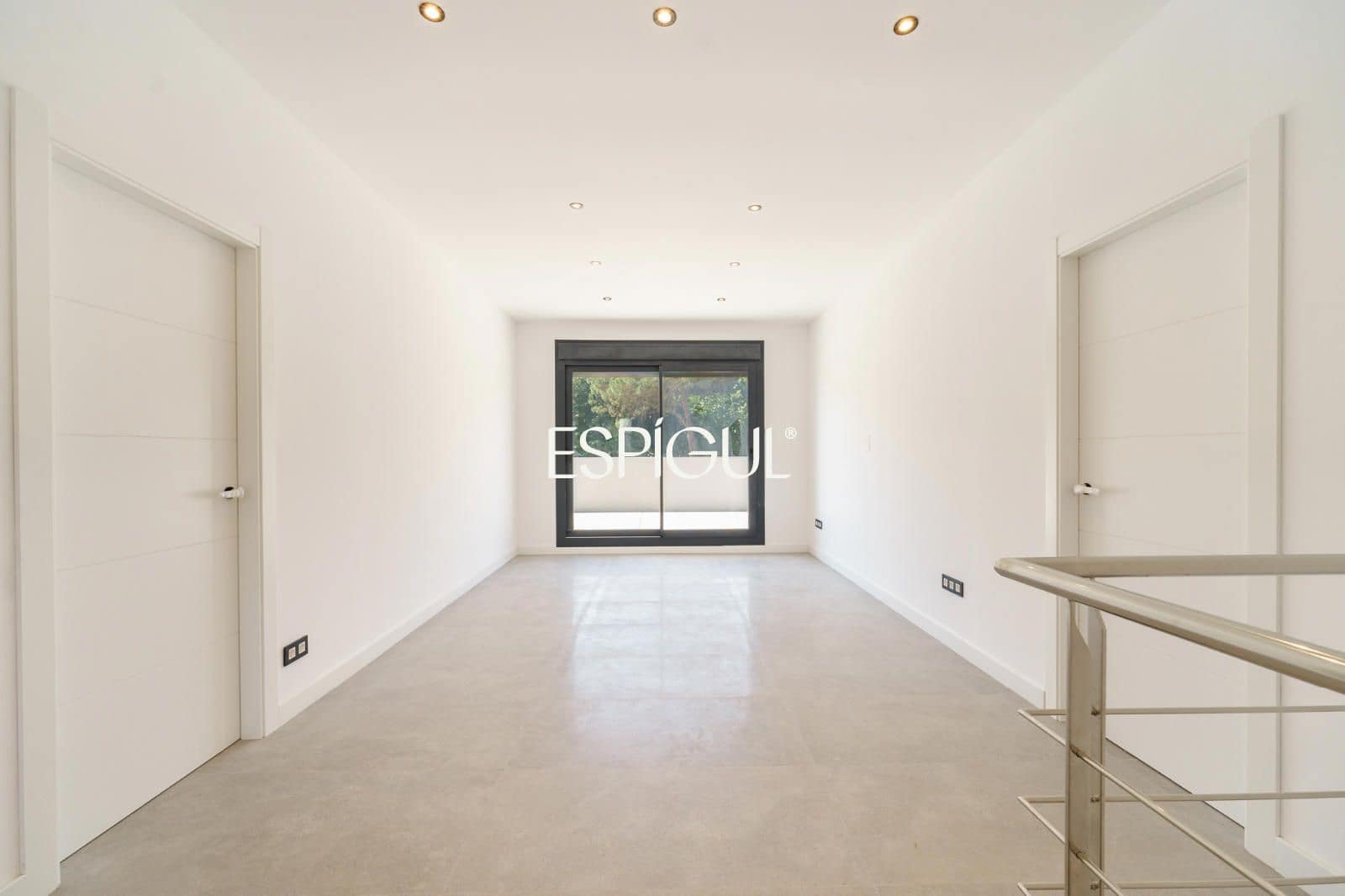 4 Zimmer Villa zu verkaufen in Vallromanes mit Pool Garage - 1.450.000 € (Ref: 10016052)