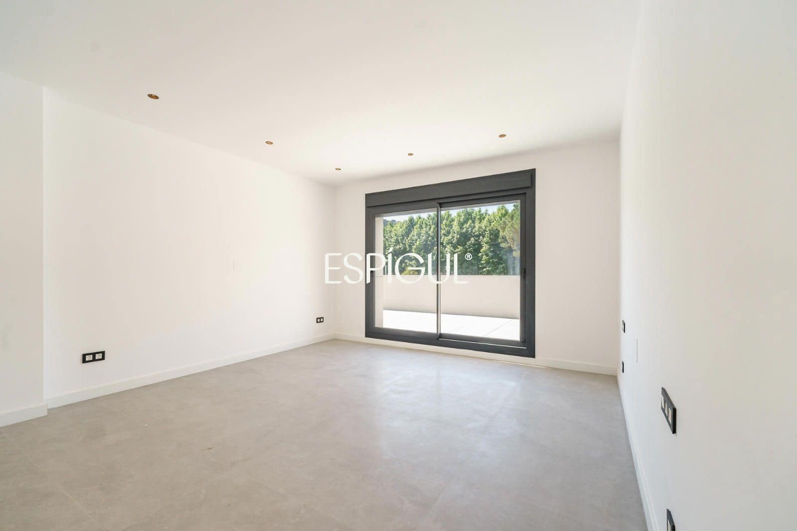 4 Zimmer Villa zu verkaufen in Vallromanes mit Pool Garage - 1.450.000 € (Ref: 10016052)
