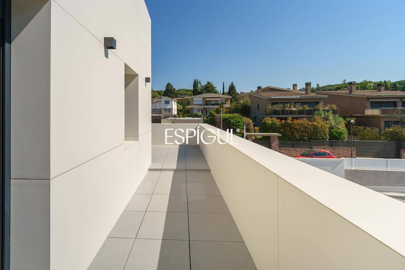 4 Zimmer Villa zu verkaufen in Vallromanes mit Pool Garage - 1.450.000 € (Ref: 10016052)