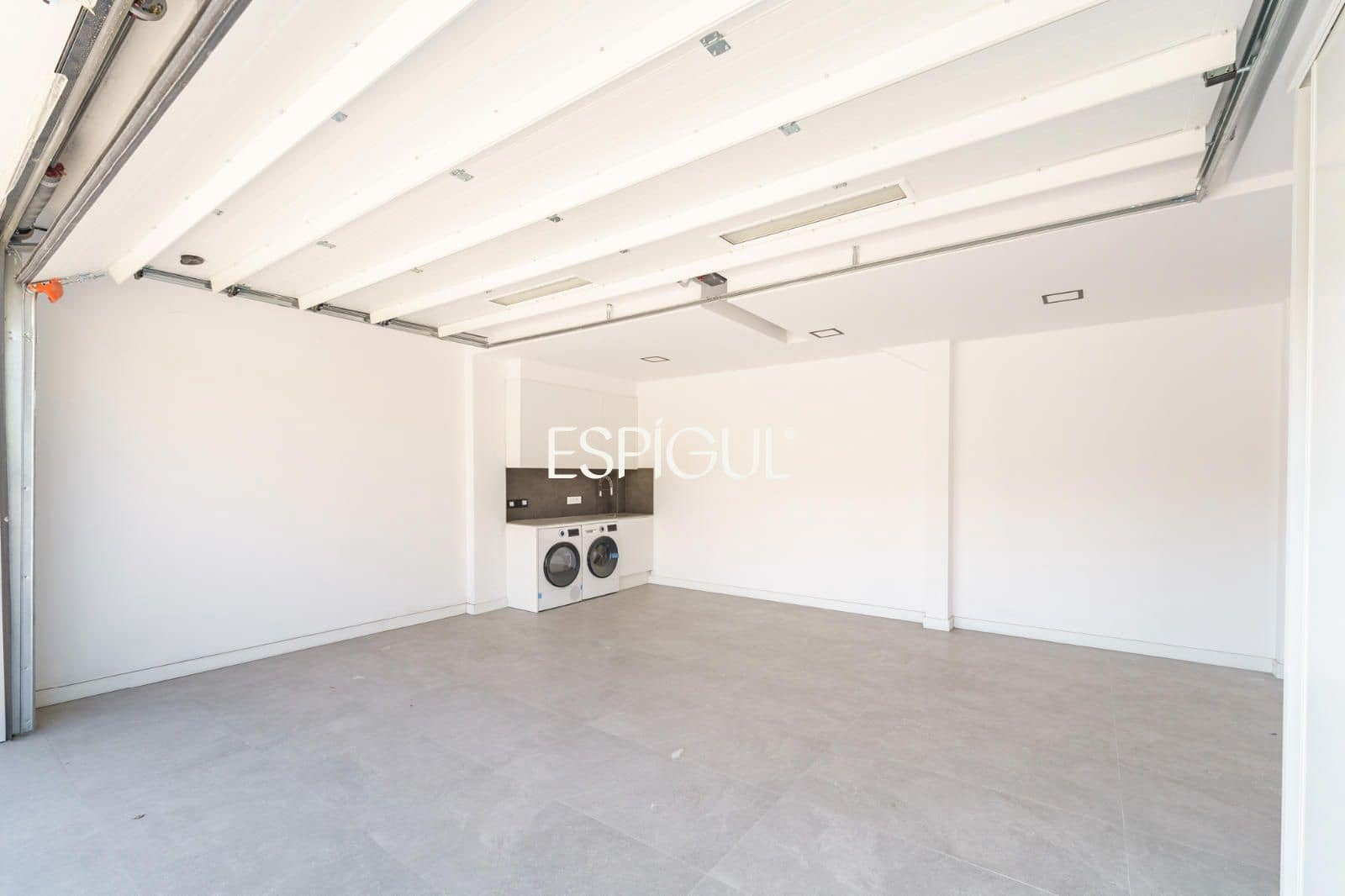 4 Zimmer Villa zu verkaufen in Vallromanes mit Pool Garage - 1.450.000 € (Ref: 10016052)