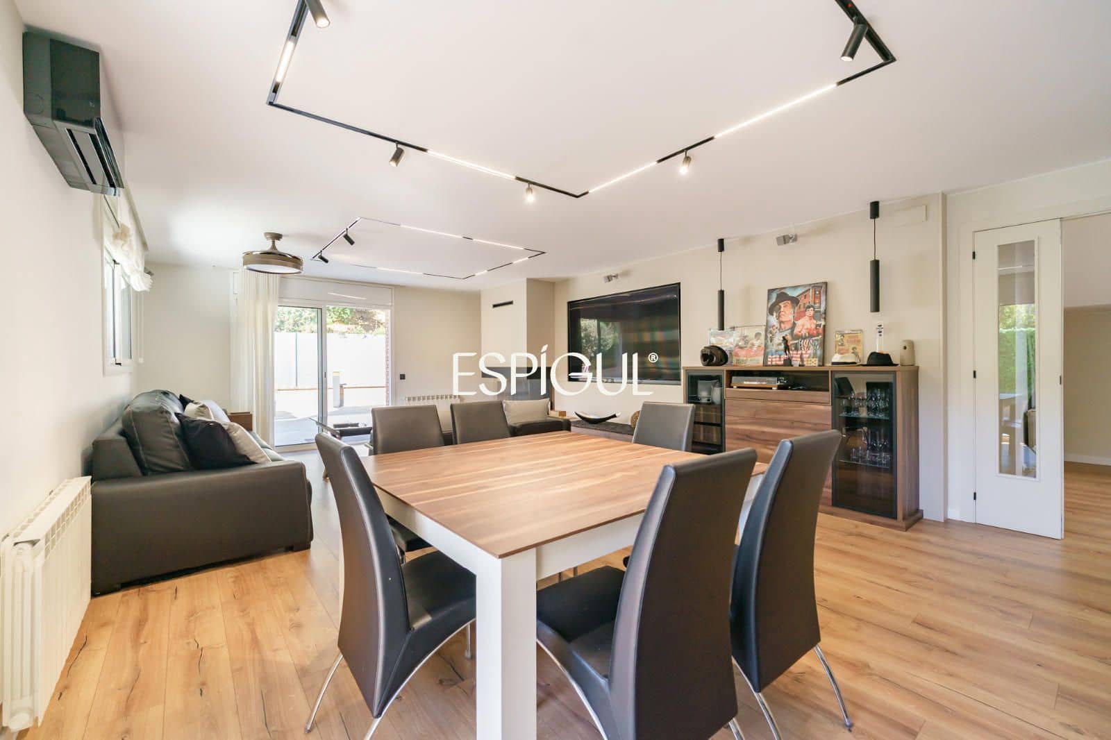 5 bedroom Villa for sale in Canet de Mar with pool garage - € 995,000 (Ref: 10016054)