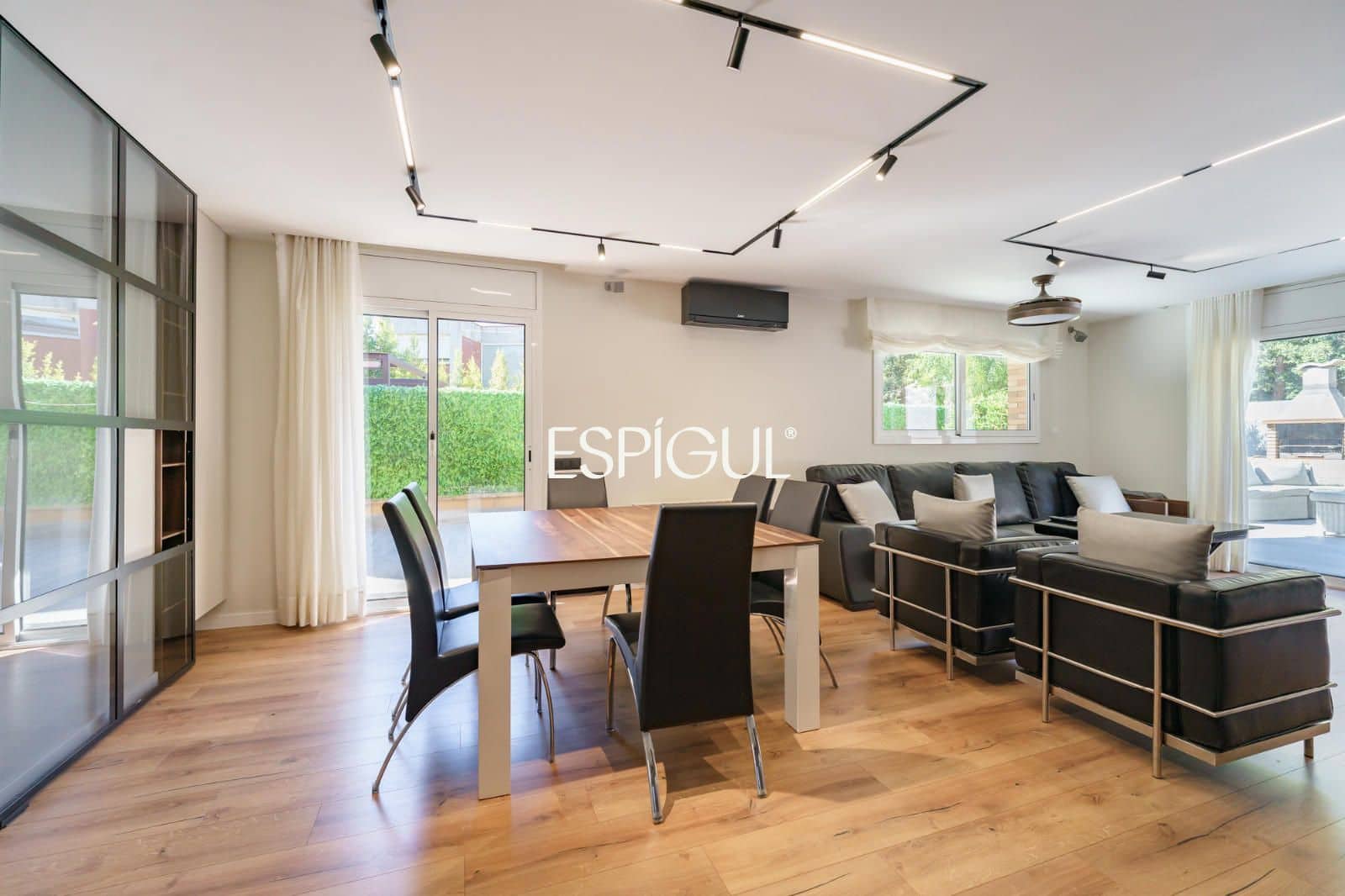 5 bedroom Villa for sale in Canet de Mar with pool garage - € 995,000 (Ref: 10016054)