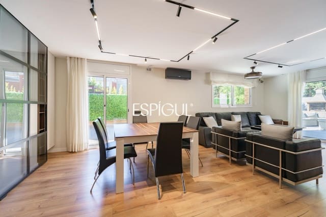 5 quarto Moradia para venda em Canet de Mar com piscina garagem - 995 000 € (Ref: 10016054)