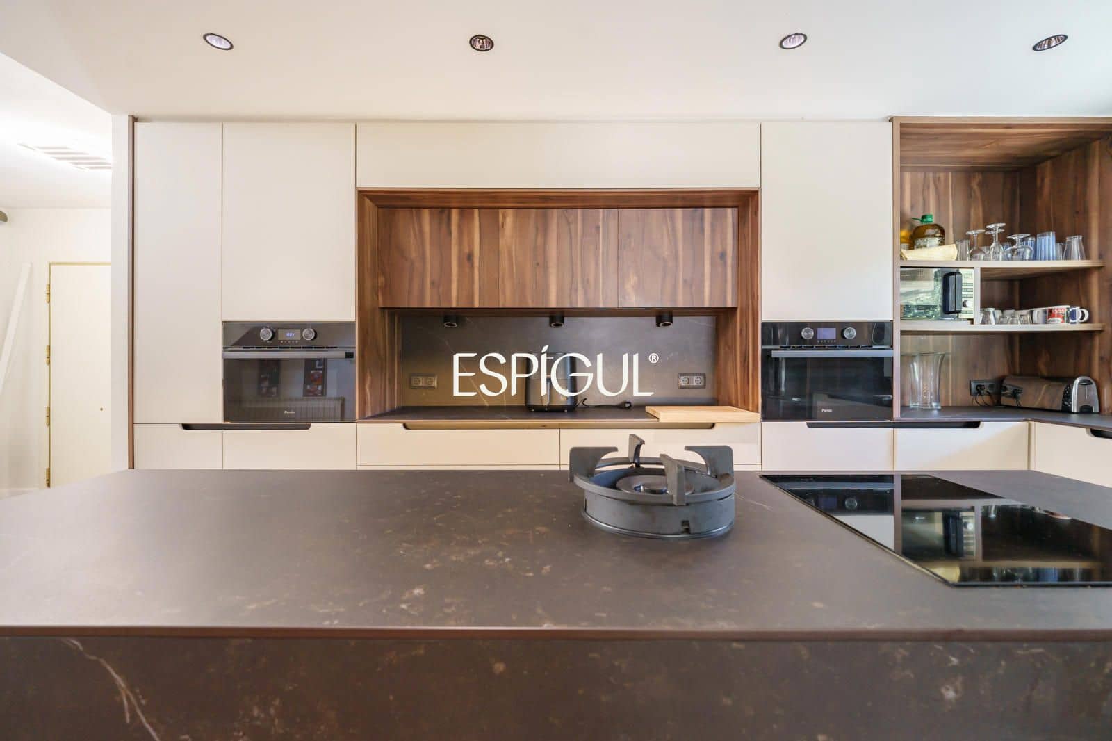 5 bedroom Villa for sale in Canet de Mar with pool garage - € 995,000 (Ref: 10016054)