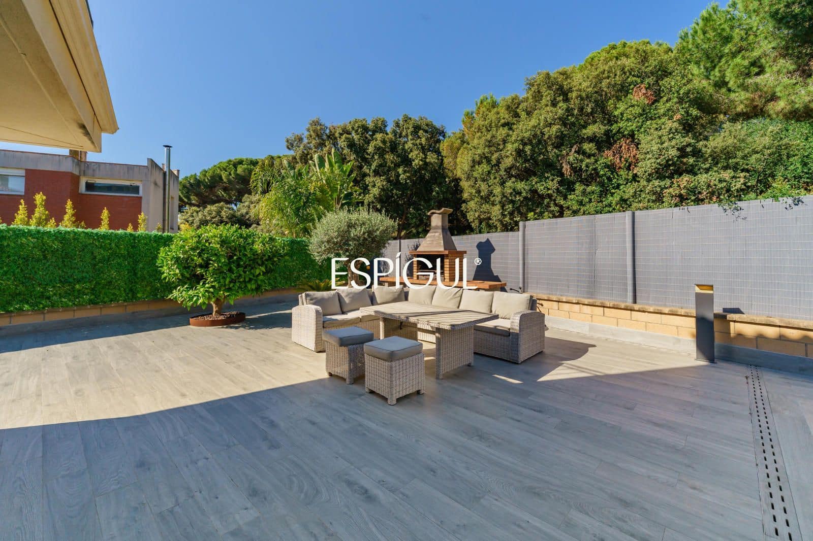 5 bedroom Villa for sale in Canet de Mar with pool garage - € 995,000 (Ref: 10016054)