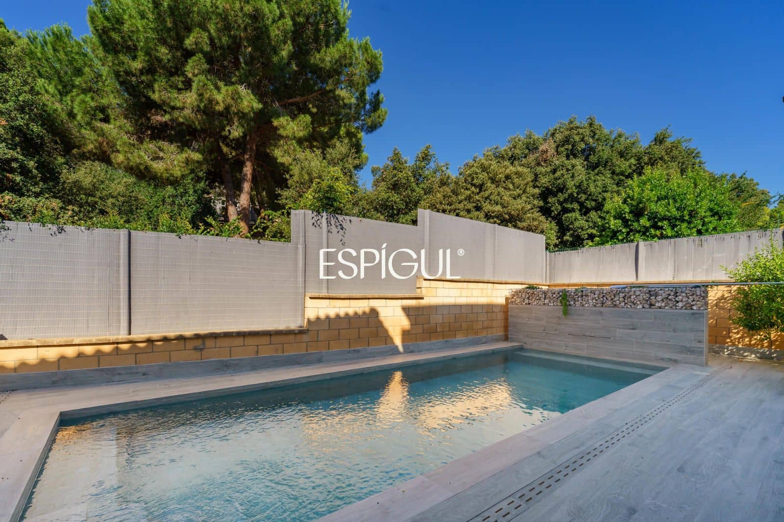 5 bedroom Villa for sale in Canet de Mar with pool garage - € 995,000 (Ref: 10016054)