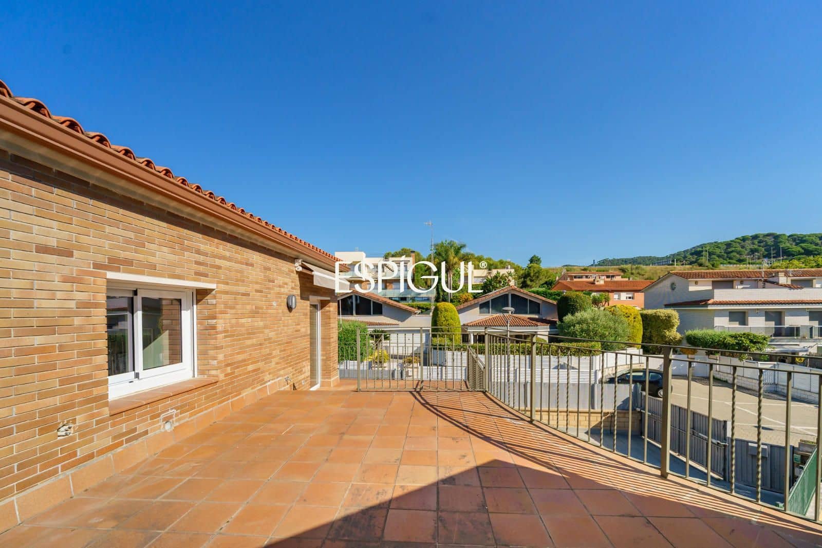 5 bedroom Villa for sale in Canet de Mar with pool garage - € 995,000 (Ref: 10016054)