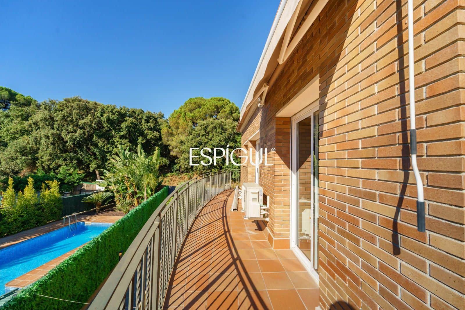 5 bedroom Villa for sale in Canet de Mar with pool garage - € 995,000 (Ref: 10016054)