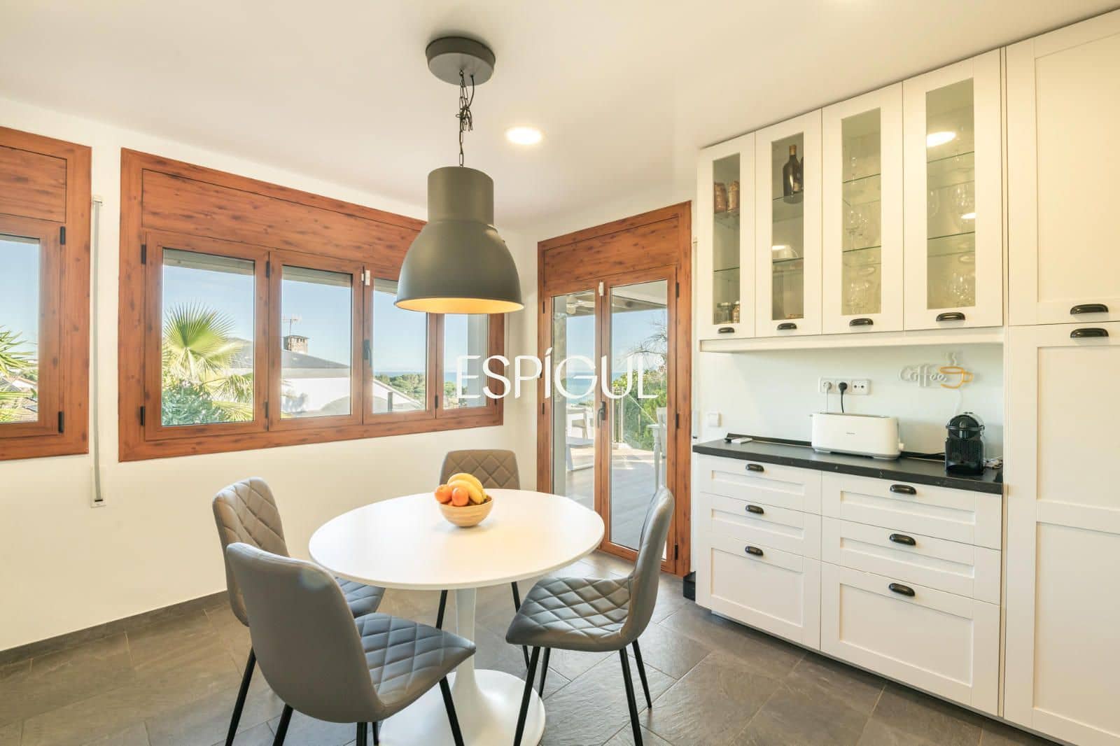 5 bedroom Villa for sale in Arenys de Mar with pool garage - € 790,000 (Ref: 10016056)