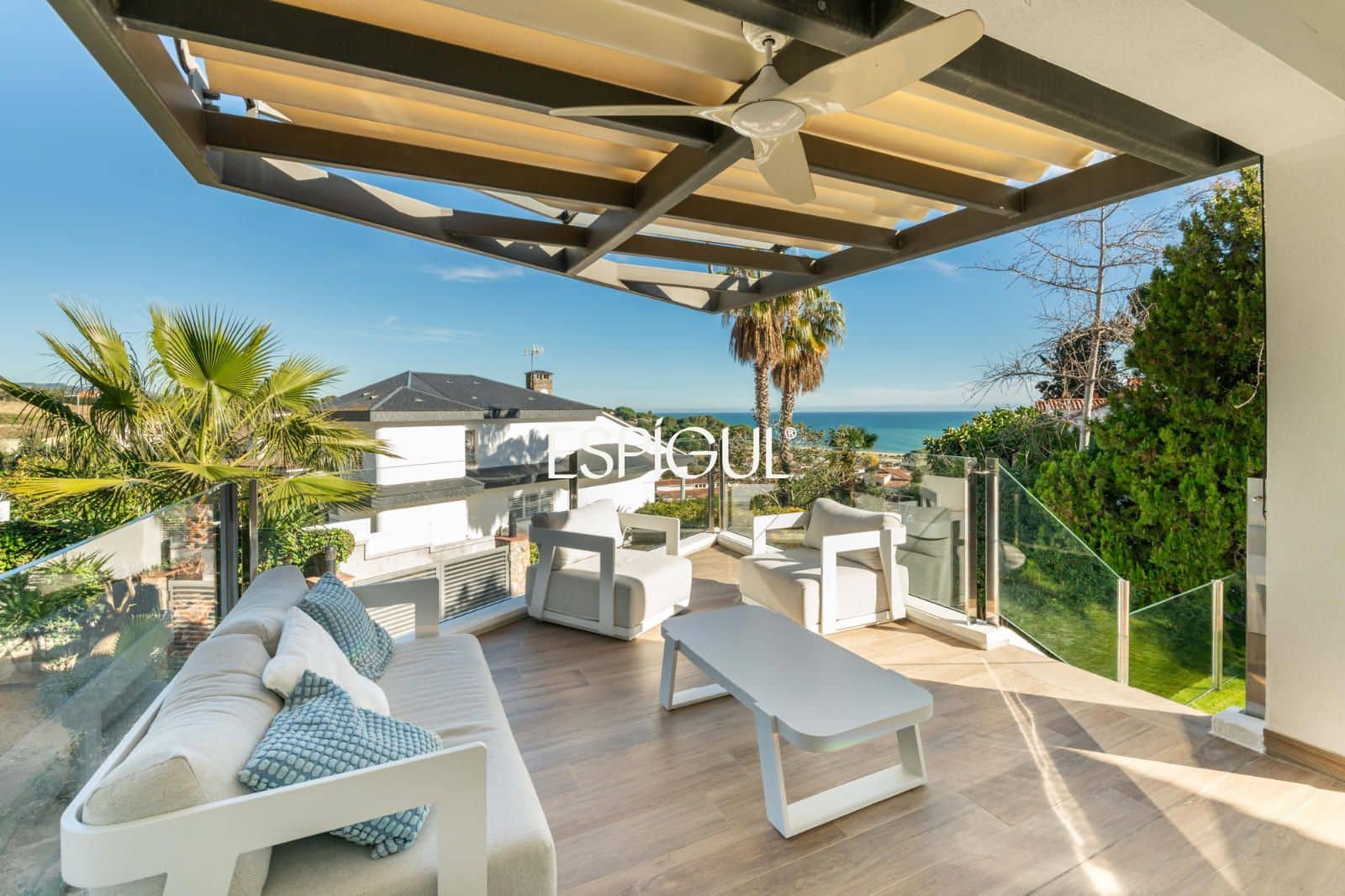 5 bedroom Villa for sale in Arenys de Mar with pool garage - € 790,000 (Ref: 10016056)