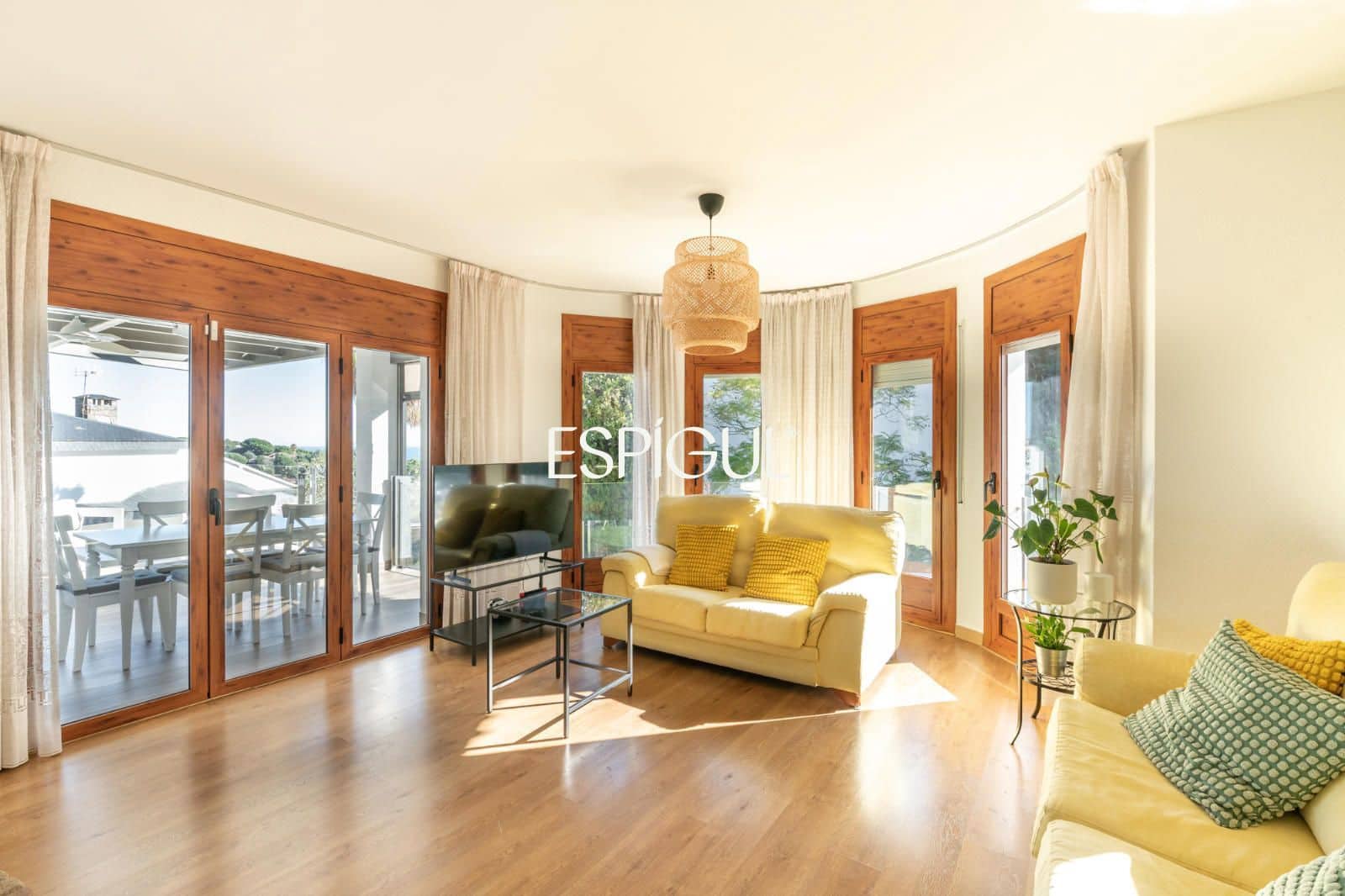 5 bedroom Villa for sale in Arenys de Mar with pool garage - € 790,000 (Ref: 10016056)