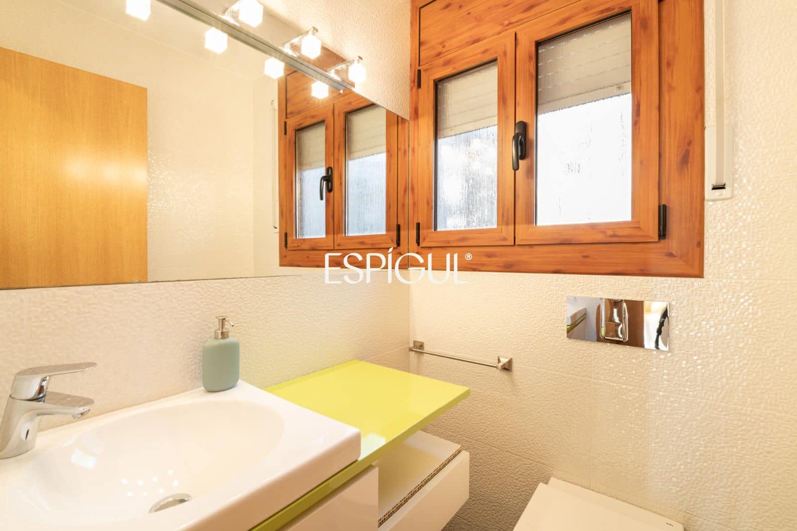5 bedroom Villa for sale in Arenys de Mar with pool garage - € 790,000 (Ref: 10016056)